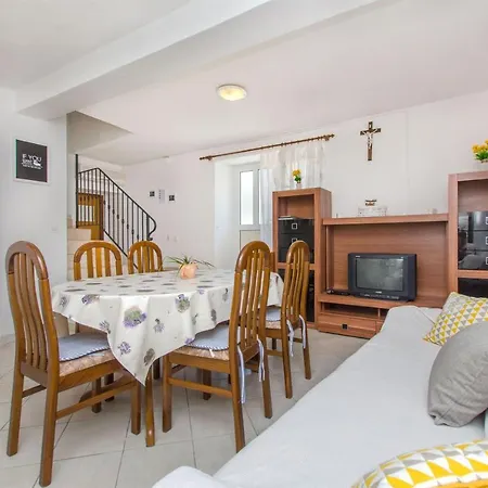 Prázdninový dům House Jozo *